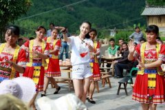 黃圣依防曬霜品牌(黃圣依防曬霜品牌怎么樣)