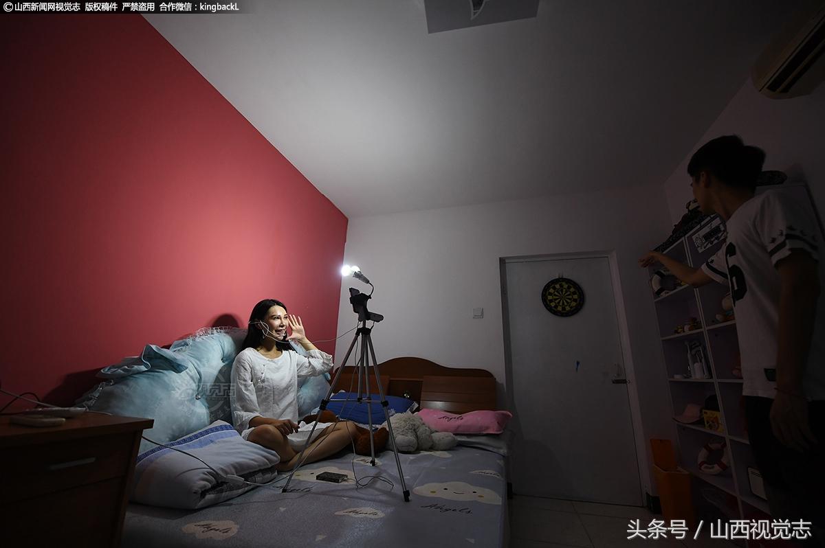 90后北漂網(wǎng)紅被指“鼻子丑”?直播籌錢“取肋骨”圓整形夢